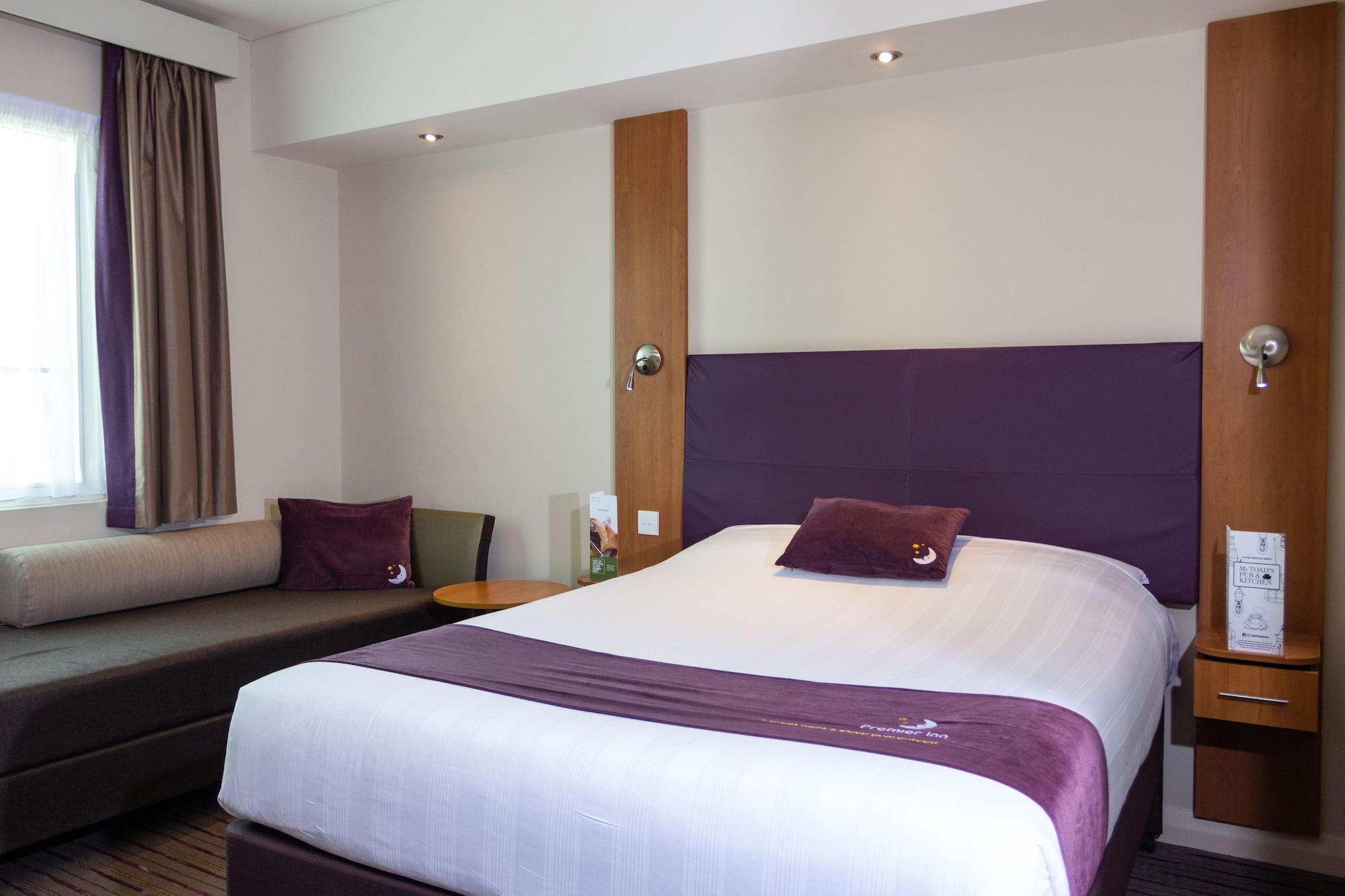 Premier Inn Dubai Silicon Oasis Экстерьер фото