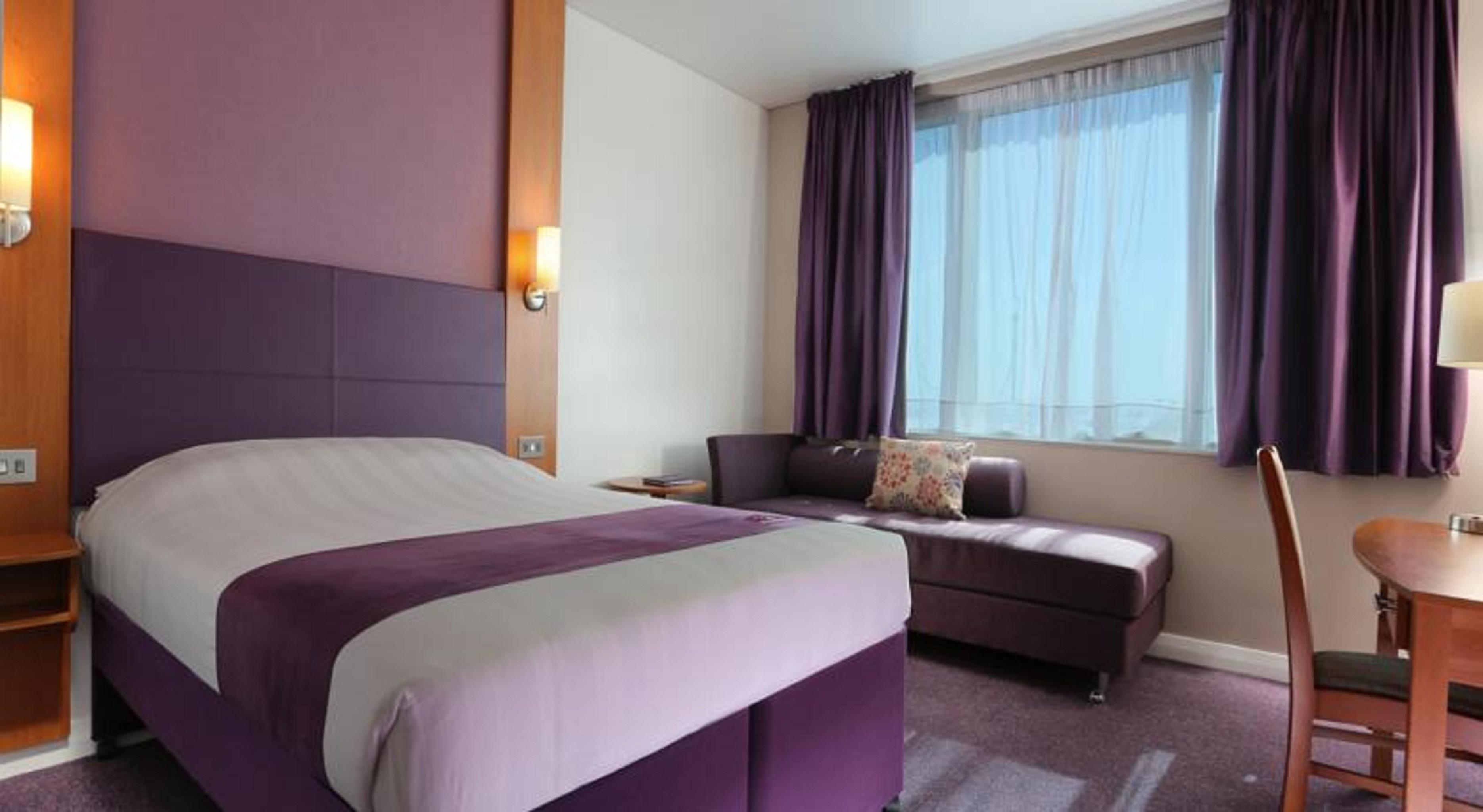 Premier Inn Dubai Silicon Oasis Экстерьер фото